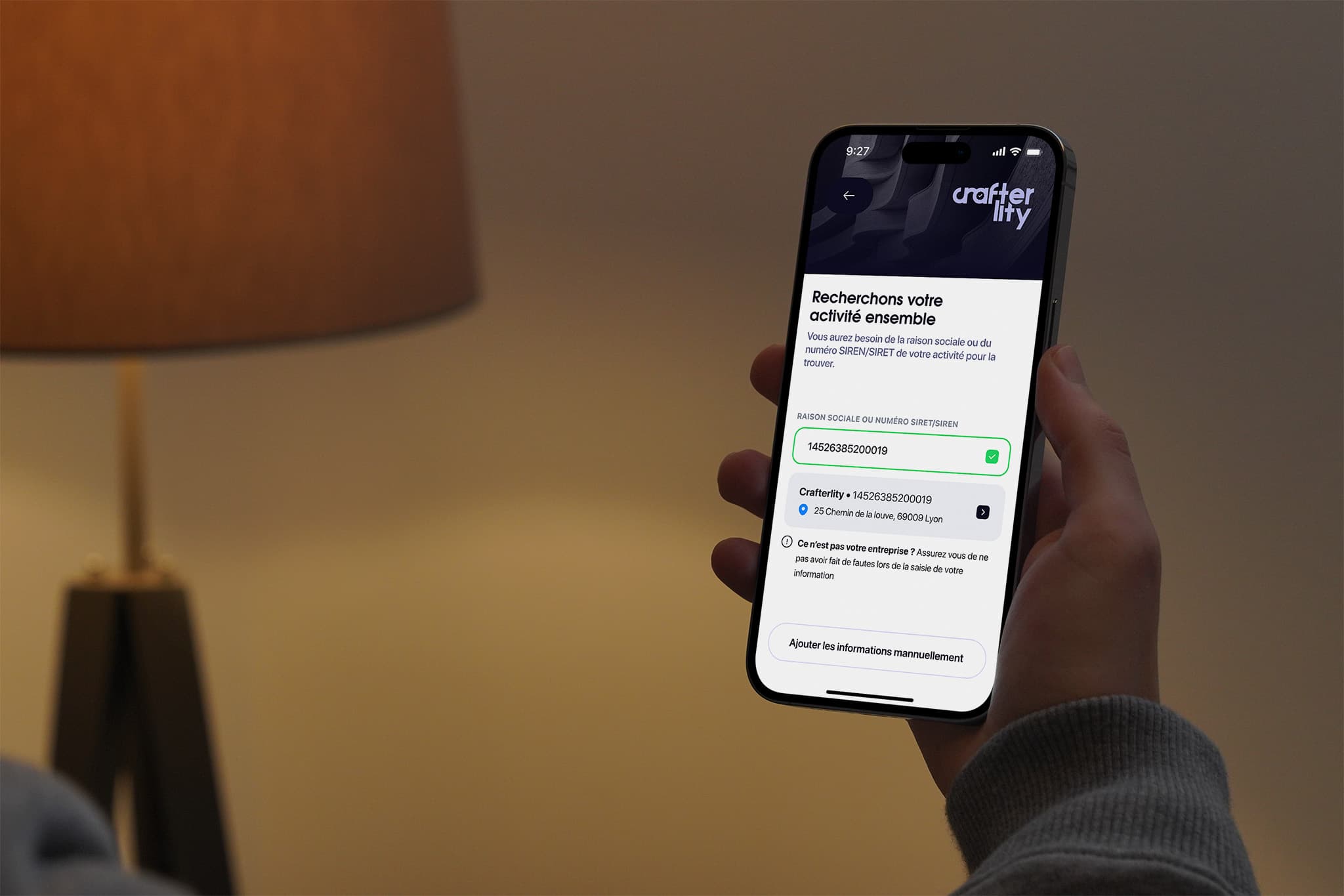 Crafterlity mobile app register screen for professionals